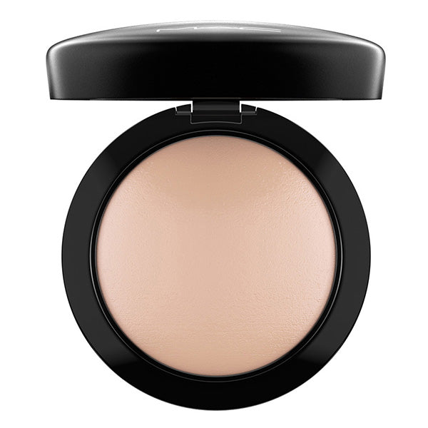 STUDIO FIX POWDER PLUS FOUNDATION MEDIUM